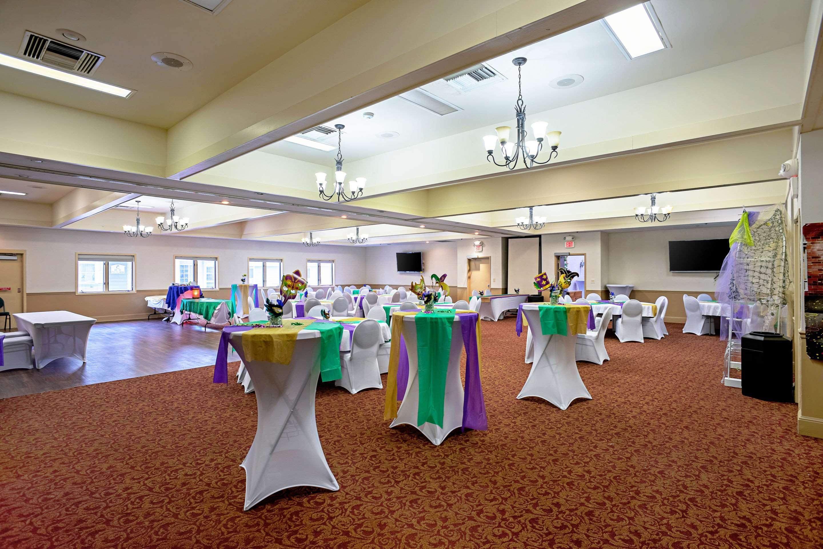 Quality Inn Frontier At Us Hwy 30 Clinton Bagian luar foto