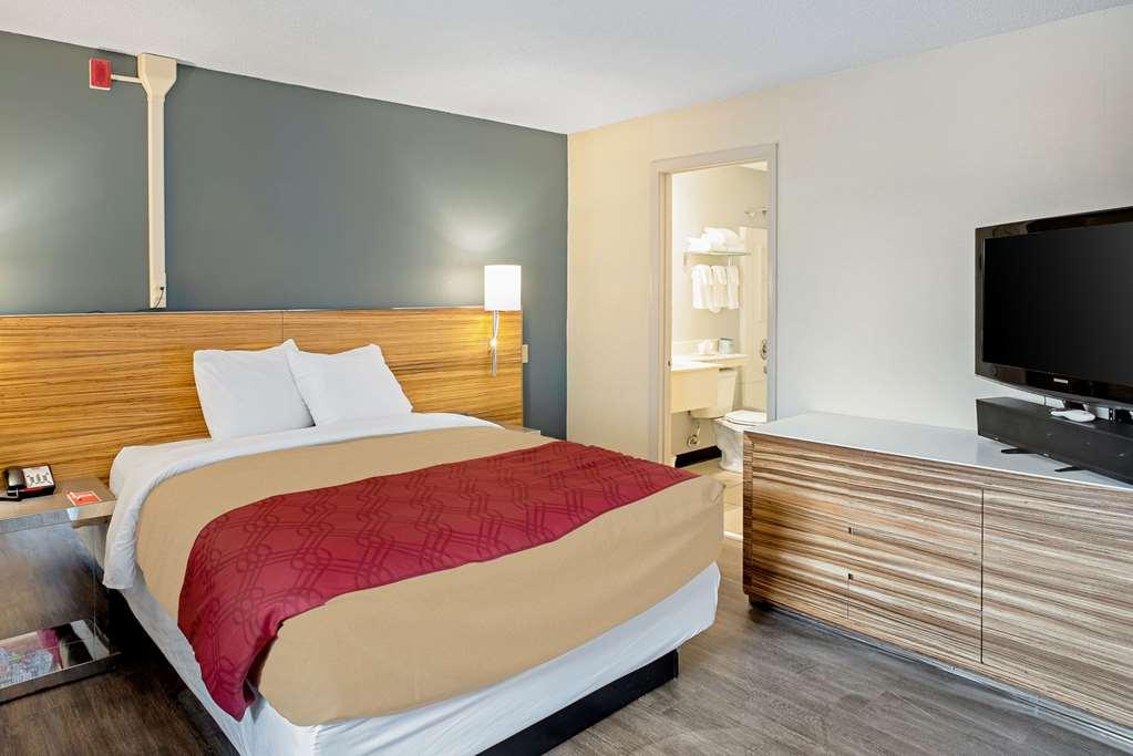 Quality Inn Frontier At Us Hwy 30 Clinton Ruang foto